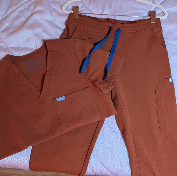 FIGS Auburn set - XS/XSP - Picture 2 of 3